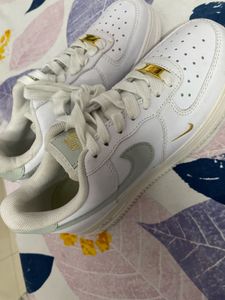nike air sneakers