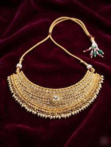 Exquisite Kundan & Pearl Choker Necklace Set