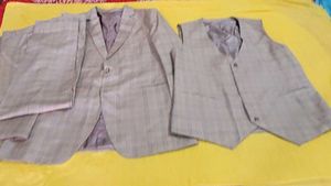 Stylish Men's Checkered 3-Piece Suit