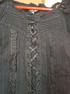 Gothic Lace-Up jet Black Top