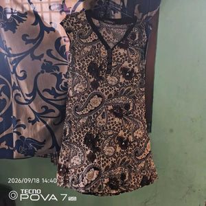 Stylish Women's Printed Top