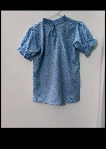 Floral Print "TOP" with Puff sleeves