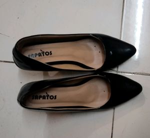 Black Stilitoes Heels