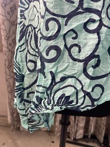 Lightweight Floral Print Tunic Top