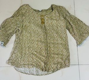 Chic Floral Print Bell Sleeve Top