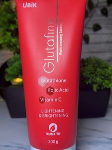 Ubik Glutafine Face Wash – 200g