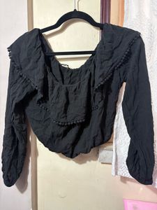 Chic Black Off-Shoulder Crop Top