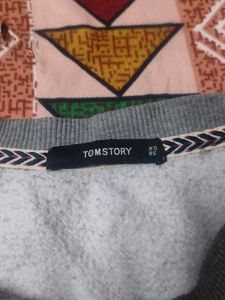 Grey Patterned Sweatshirt
