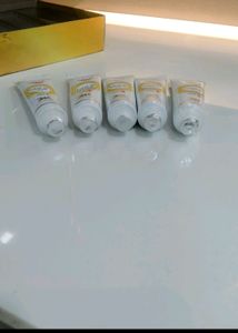 Combo Of 2 Facial Kits Buy 1 Get One Free 🎉😱