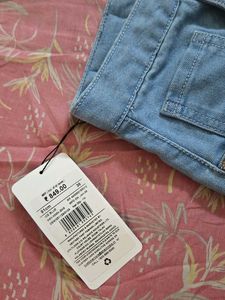 Light Wash Wide Leg Jeans
