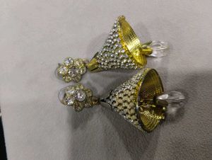 Golden Jhumka Earrings with Crystals&amp; free gift 🎁
