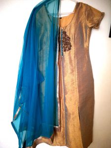 Elegant Gold Embroidered Kurta set designer