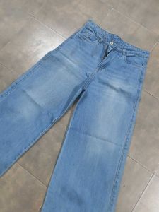 Wide Leg Light Wash Jeans