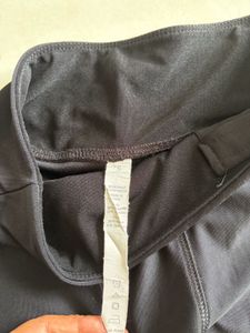 Black workout leggings