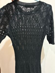 Chic Black Knit Midi Dress