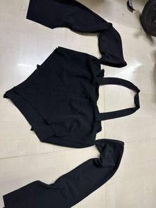 Chic Black Cut-Out crop top
