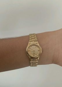 Elegant Gold Tone Watch