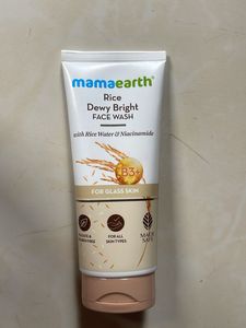 mamaearth Rice dewy bright face wash
