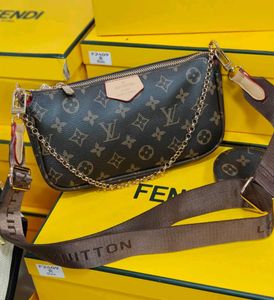 louis vuitton multi pouchette