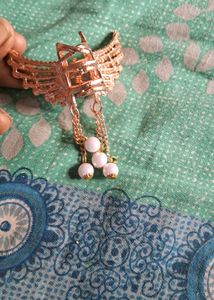 Pearl Wing Hair Claw Clip