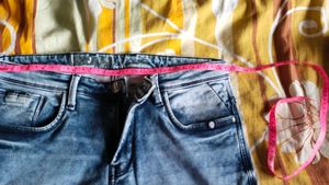 Men's Distressed Blue Jeans