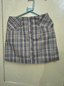 mini skirt