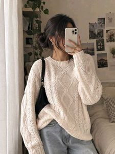 New with tag Cream Cable Knit Sweater