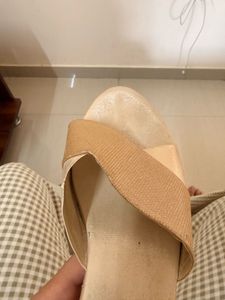 Stylish Beige Cross-Strap Sandals
