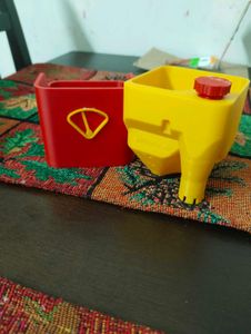 3d Printed Small Self Watering Plant