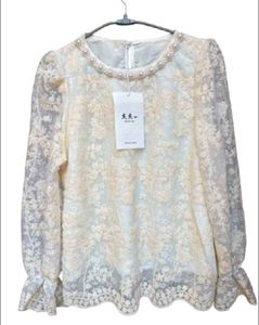 Elegant Lace  pretty top