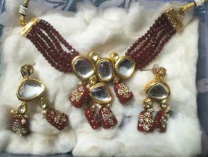Elegant  Jewellery Set In maroon Colour