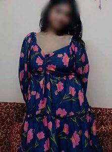 Chic Floral Print Dress