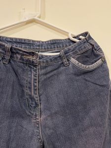 Wide-Leg Jeans