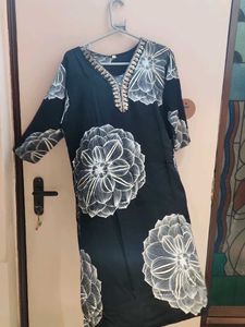 Stylish Black Kurta with Floral Print
