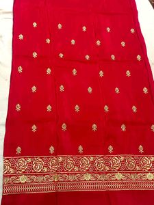 Red &amp; Gold Embroidered Salwar Kameez,