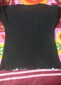 Cute Black Heart Print Tee