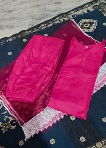 BRAND NEW 3 PIECE KURTA SET (Only Size M)