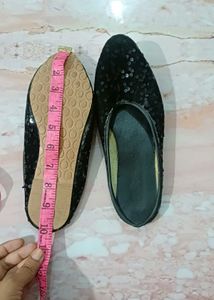Sparkling Black Sequined Flats