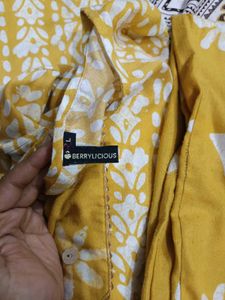 Women Printed Straight Kurta With Pant And Dupatta