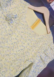 Light Yellow Dress For Girl Or Woman 30 Bust