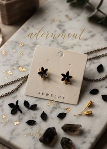 New Elegant Black Leaf Stud Earrings
