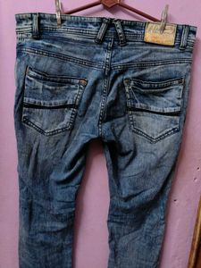 Stylish Blue Distressed Jeans