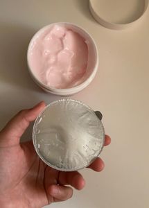 Mamaearth Beetroot Hydraful Moisturizing Cream