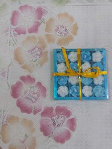 Beautiful Rose Shape Candle Gift Box