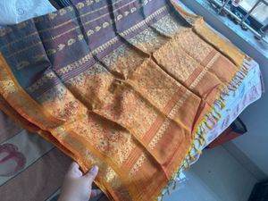 Orange-Brown dual shade 💯Silk Saree