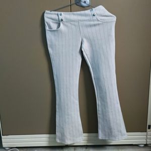 White Pant 🤍🐻‍❄️