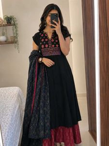 Embroidered Black Kurta