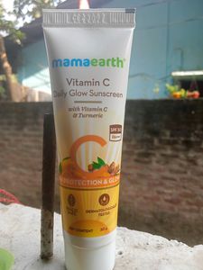 Mama Earth Vitamin C Daily Glow Sunscreen