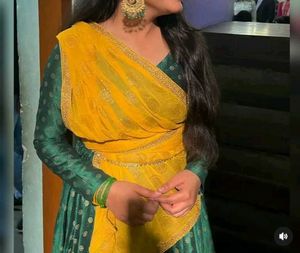 Green Polka Dot Kurta Set with Yellow Dupatta