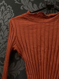 Ribbed Mock Neck Long Sleeve Top